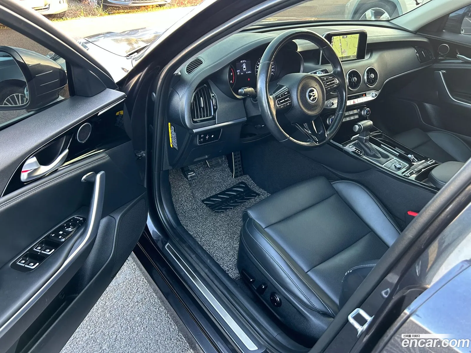 Kia Stinger 2018 — 12