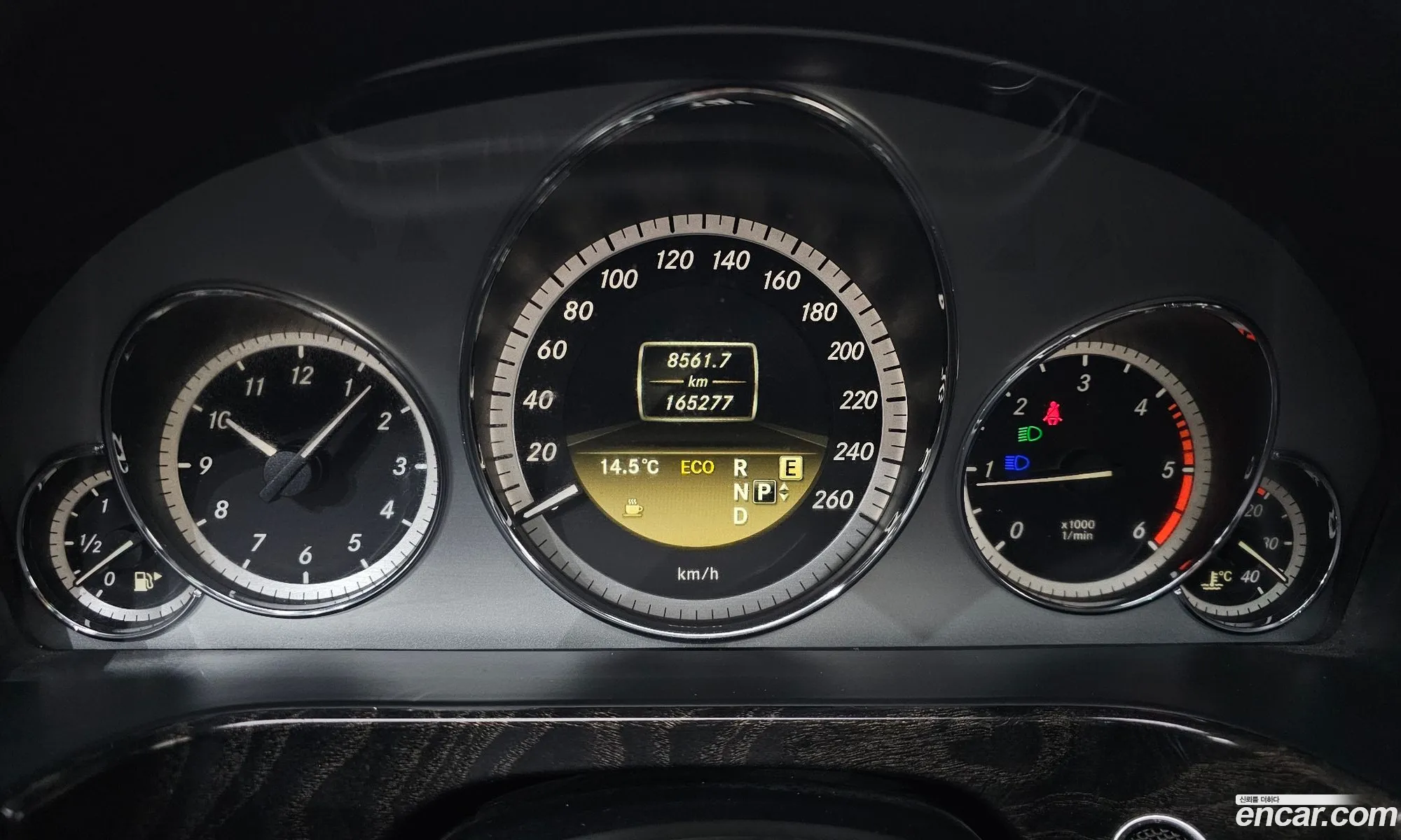 Mercedes-Benz E-Class W212 2012 WDDHF0CB5CA594653 — 8