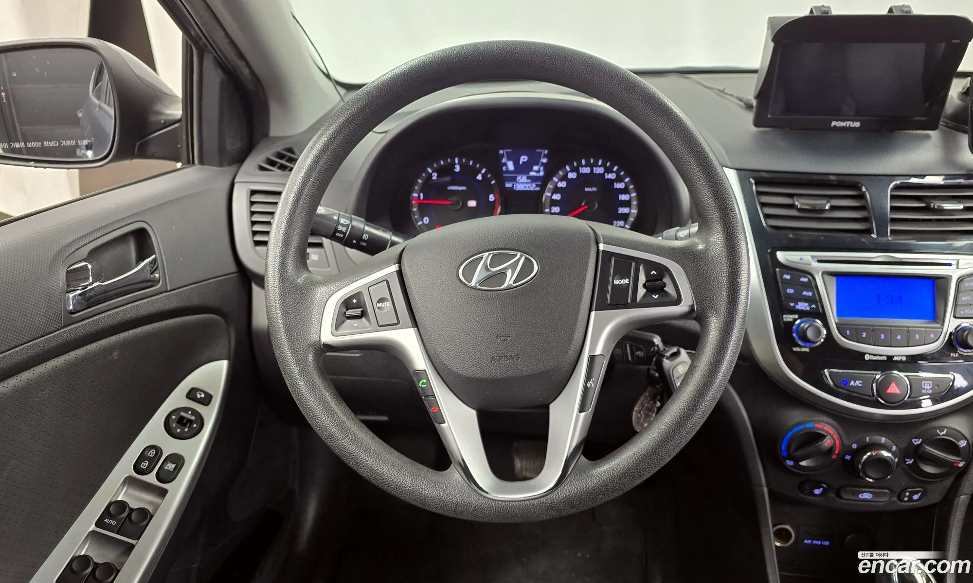 Hyundai Accent 2011 — 5