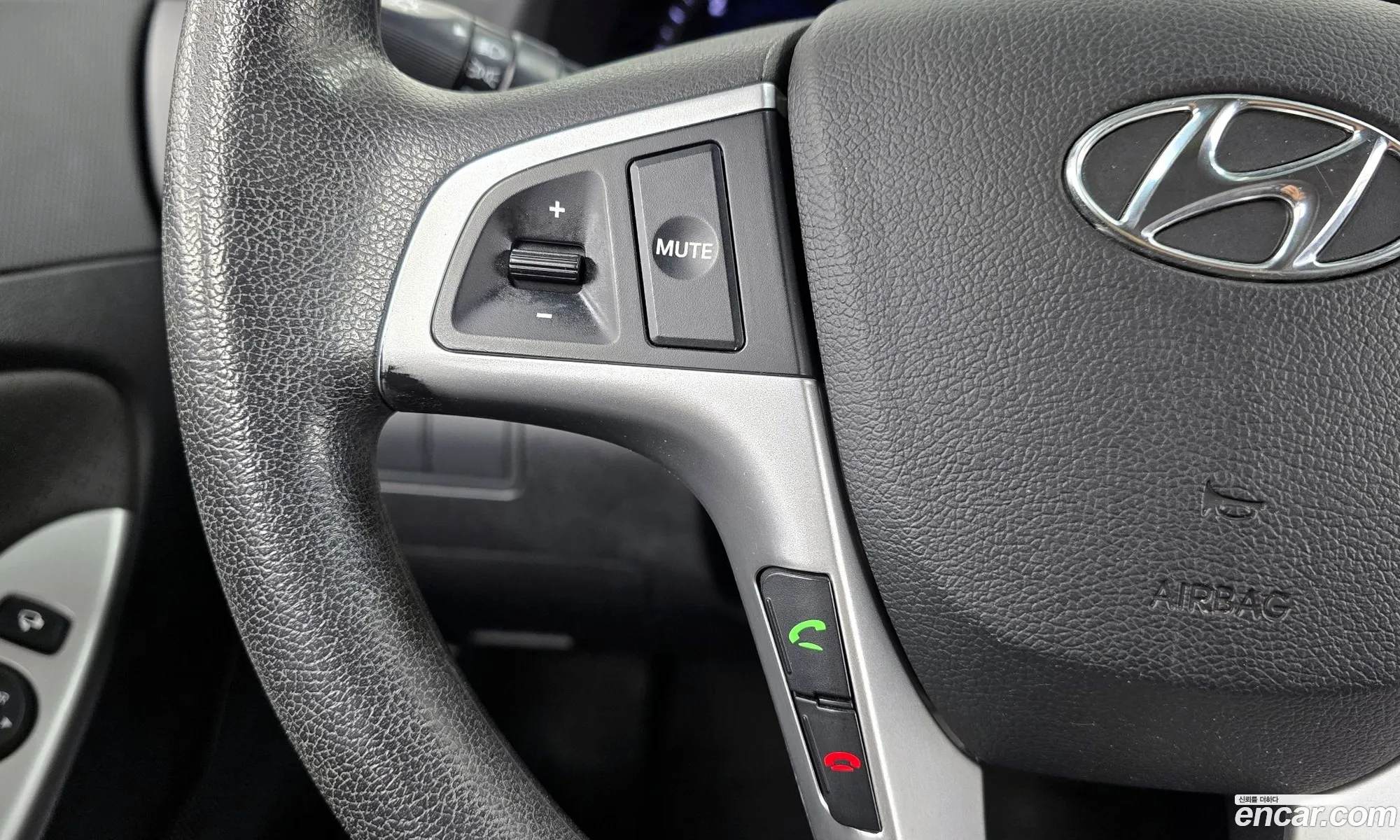 Hyundai Accent 2011 — 13