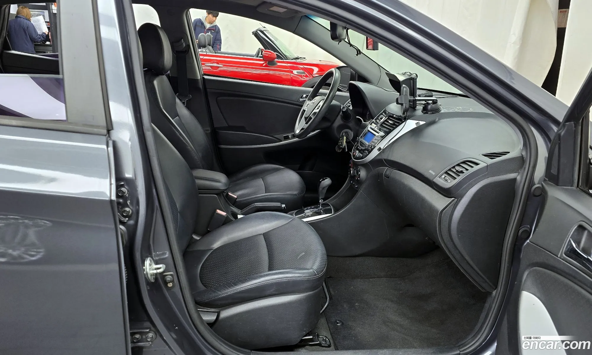 Hyundai Accent 2011 — 16