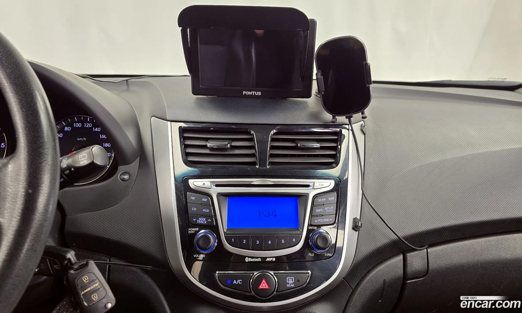 Hyundai Accent 2011 — 8