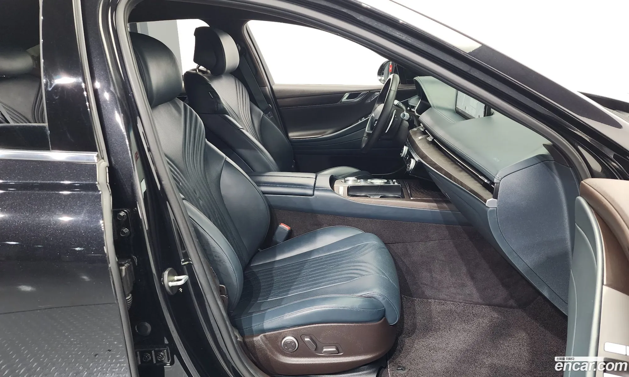 Genesis G80 2020 — 10