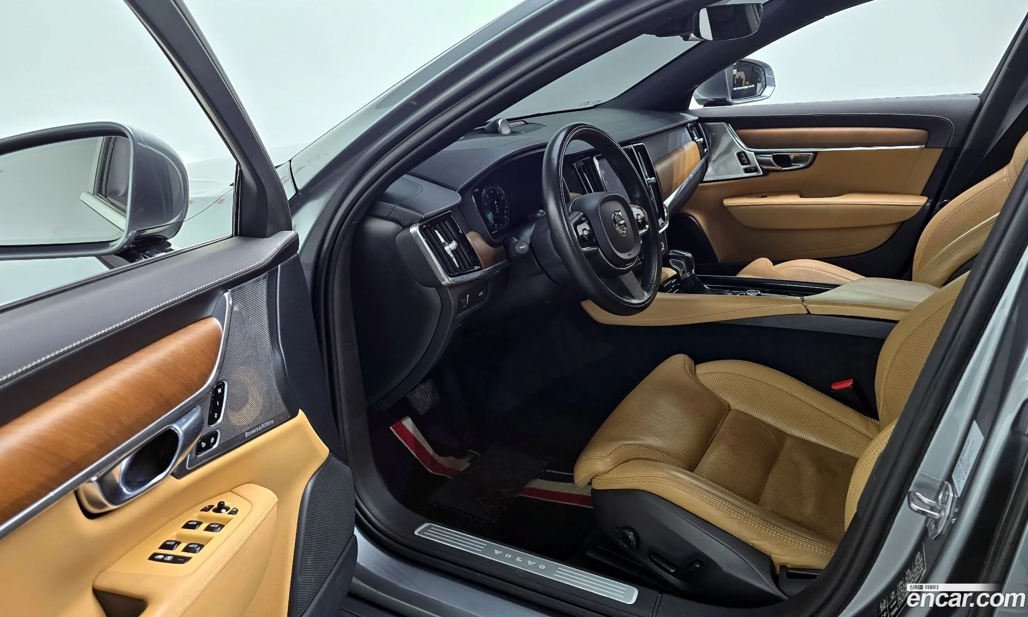 Volvo S90 2019 — 15