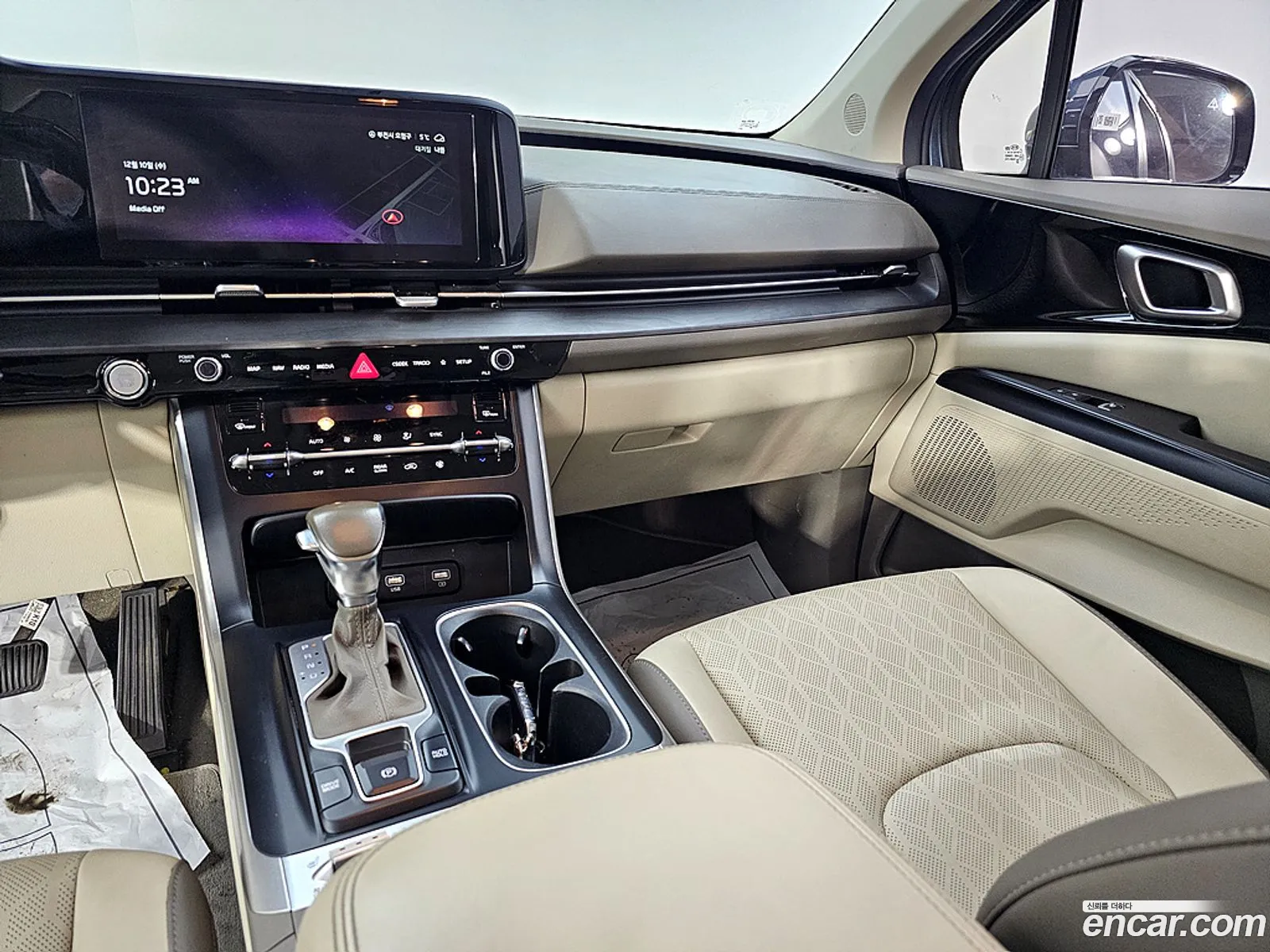Kia Carnival 2021 — 19