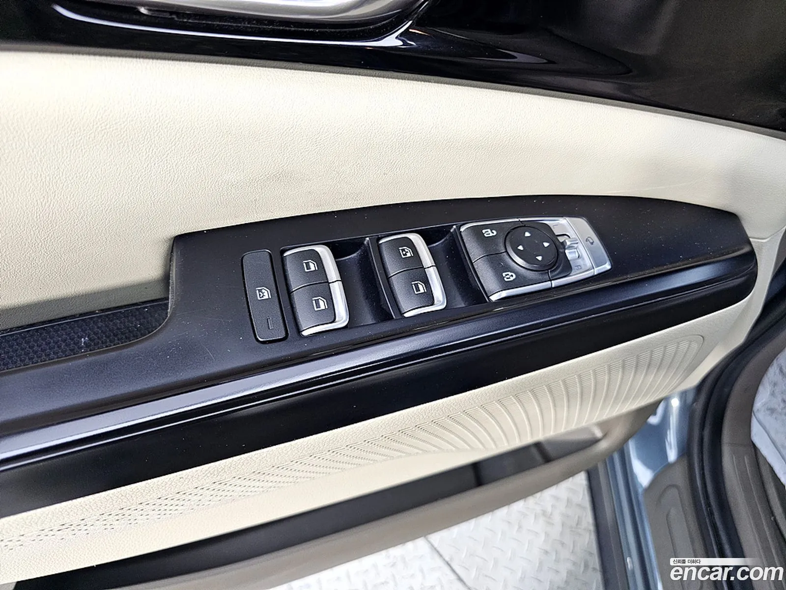 Kia Carnival 2021 — 7