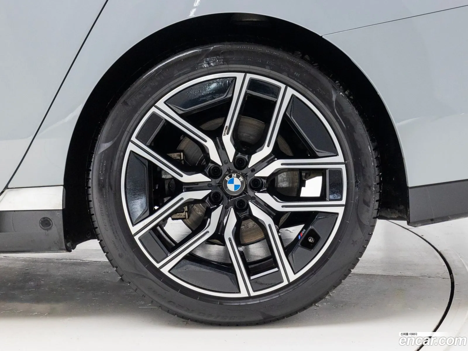 BMW 7 Series 2024 — 14