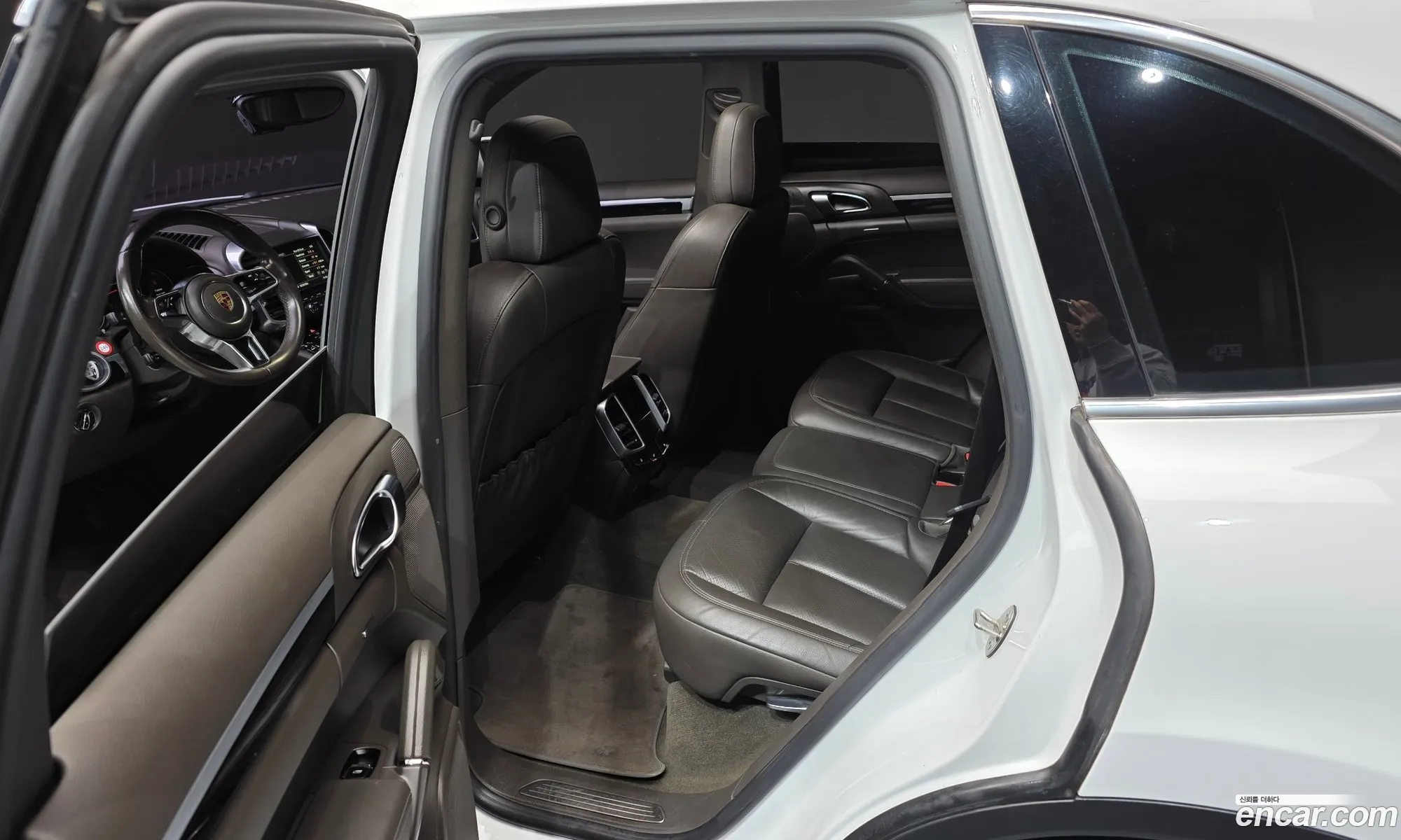 Porsche Cayenne 2015 WP1AF2926GKA41104 — 18