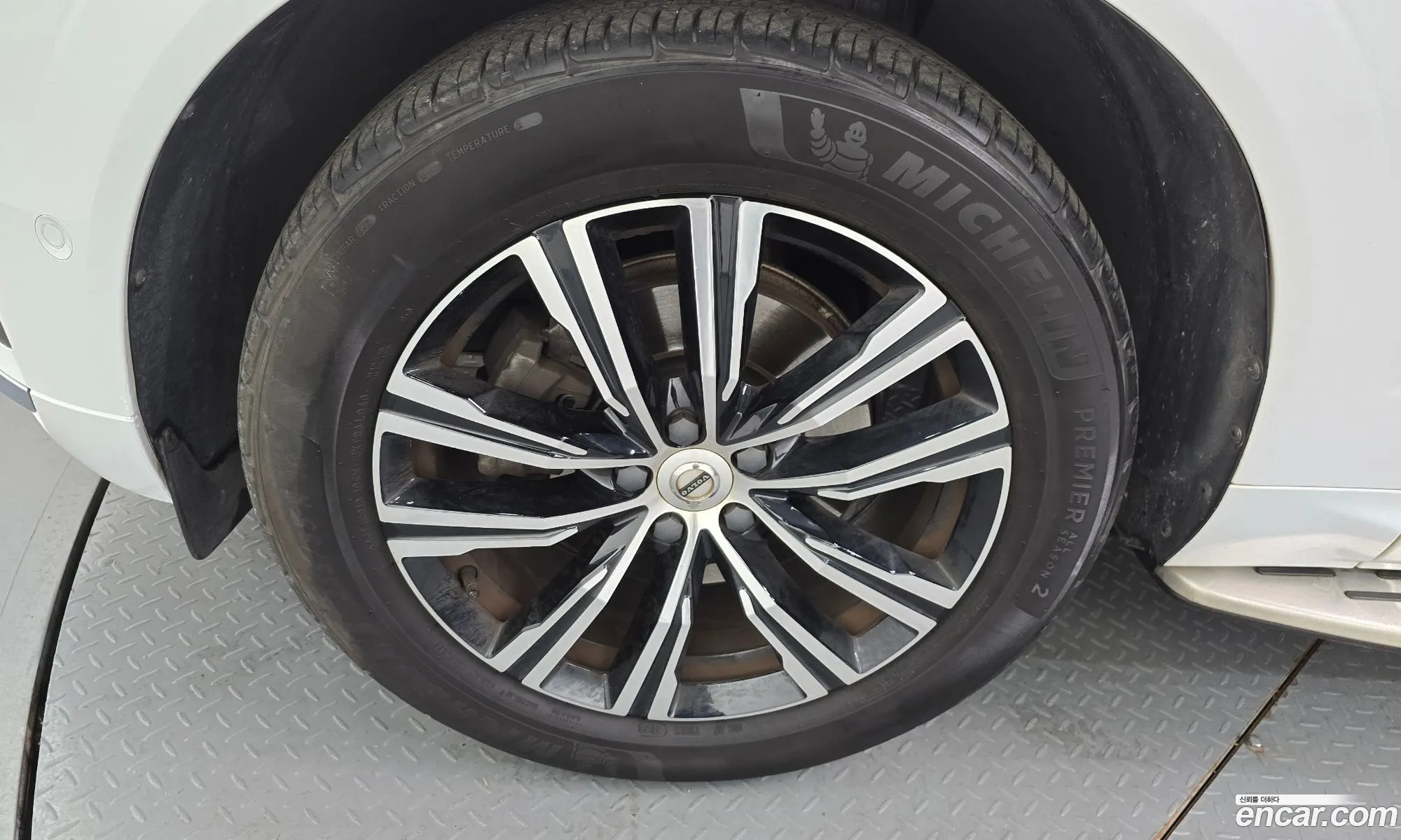 Volvo XC60 2022 — 9