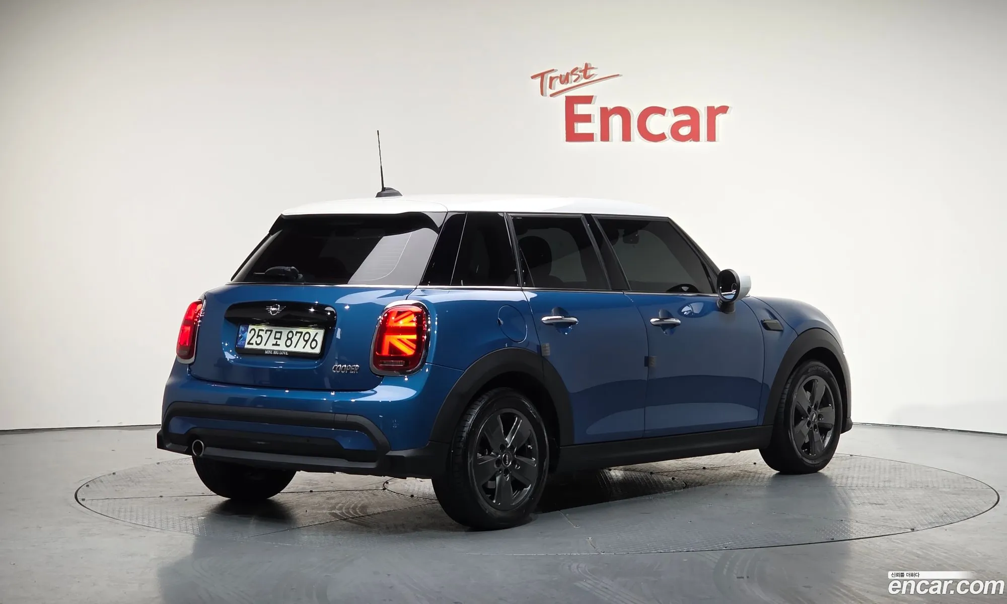 Mini Cooper 2021 — 4