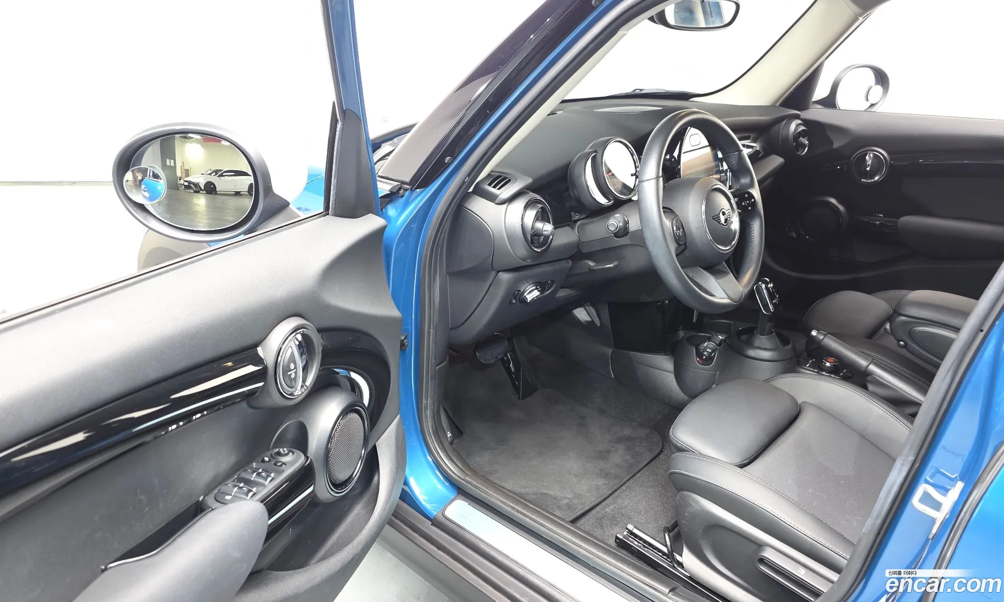Mini Cooper 2021 — 2