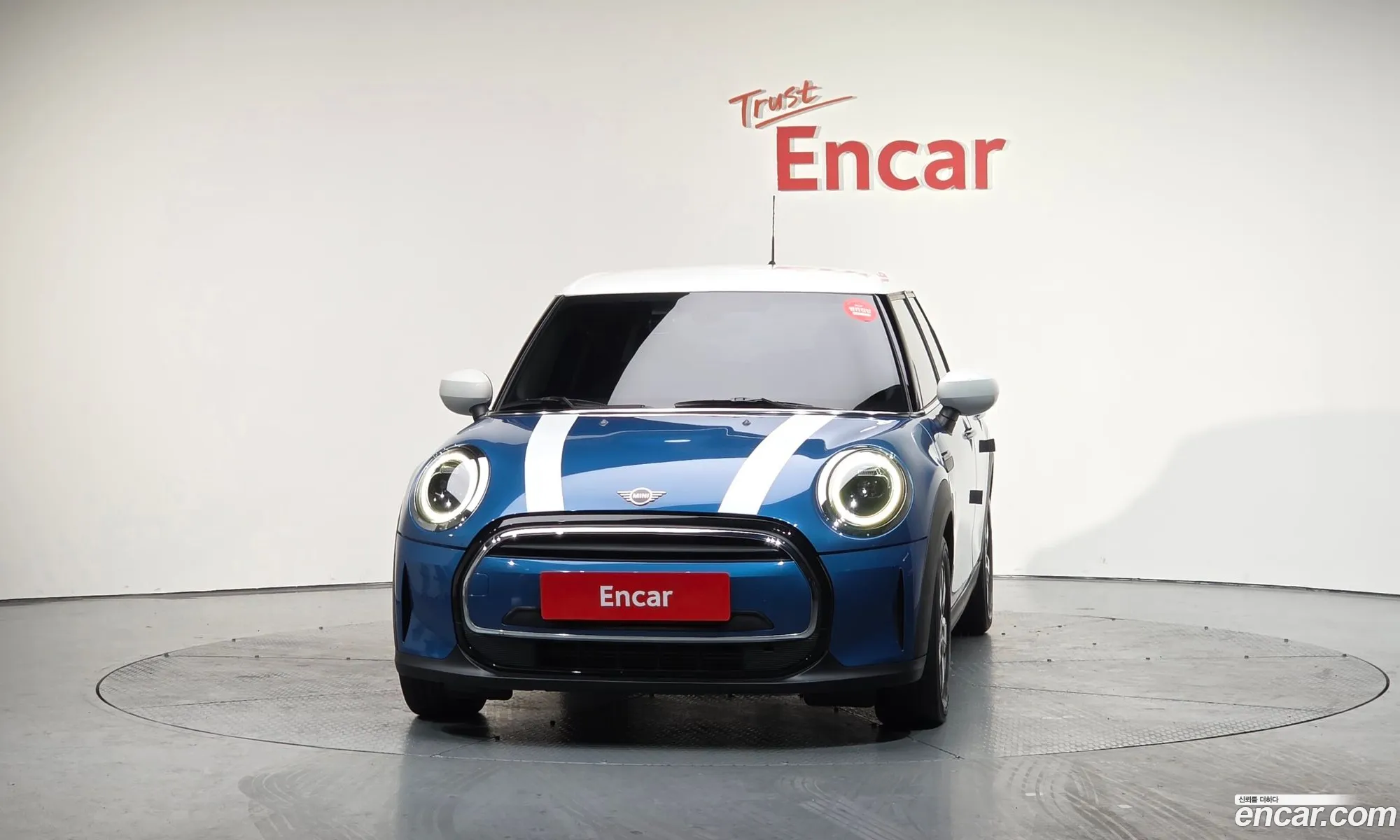 Mini Cooper 2021 — 17