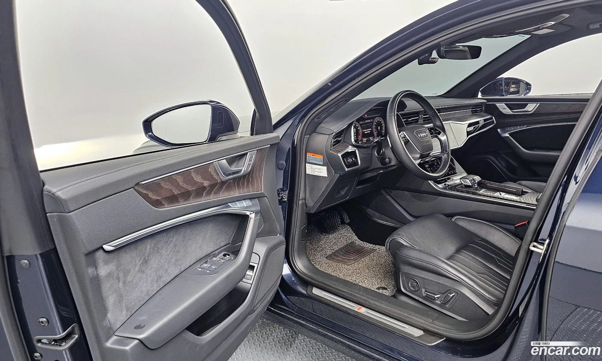 Audi A6 2022 WAUZZZF26NN053691 — 10
