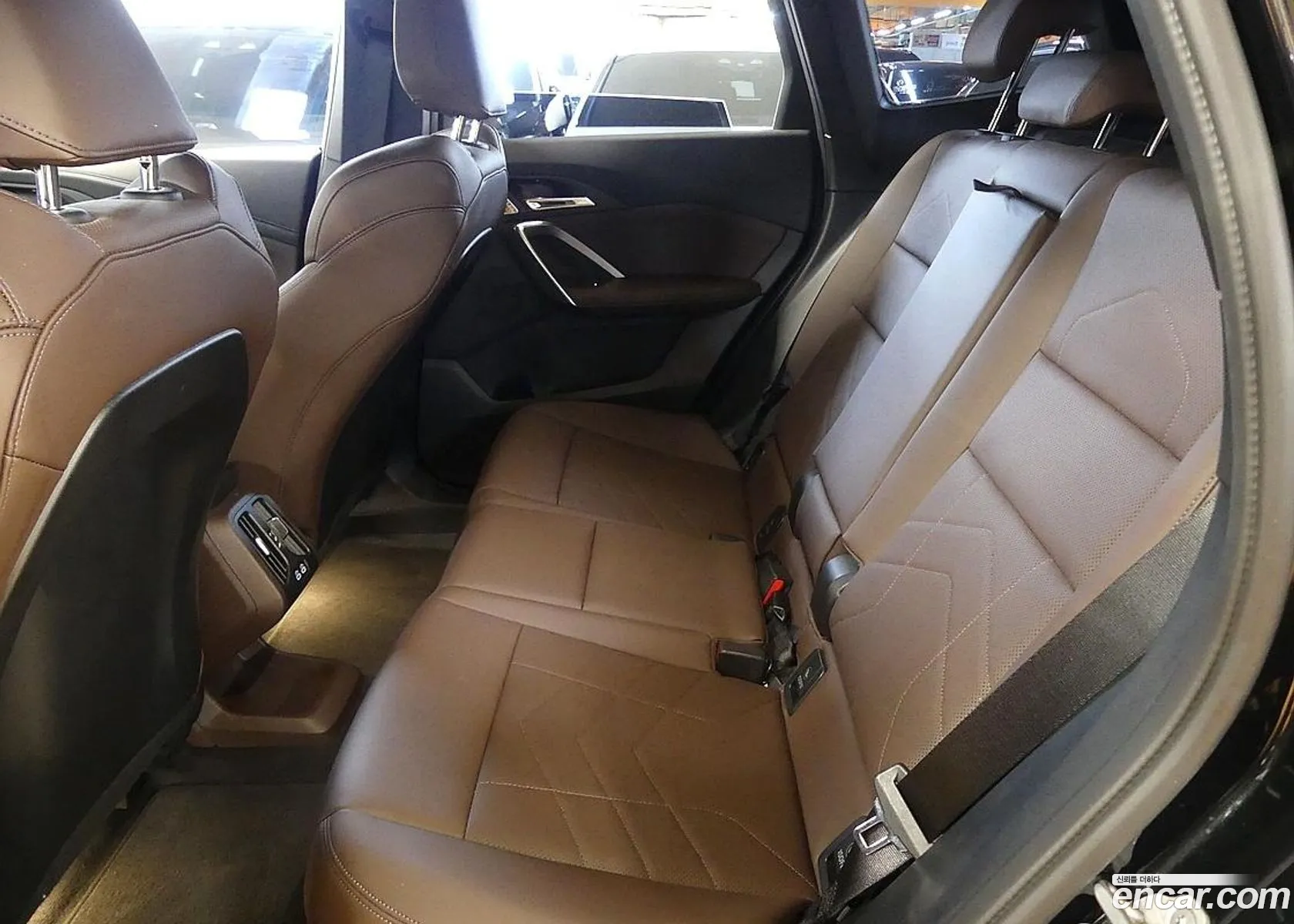 BMW iX1 2025 — 10