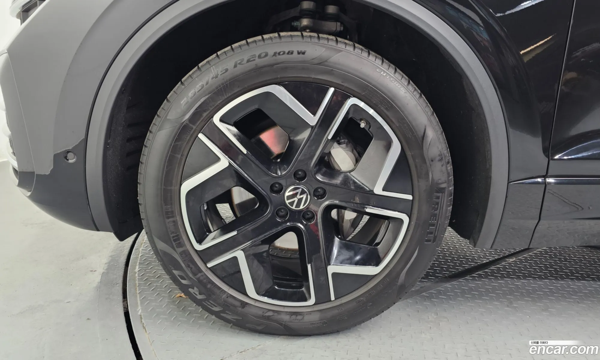 Volkswagen Touareg 2024 — 13