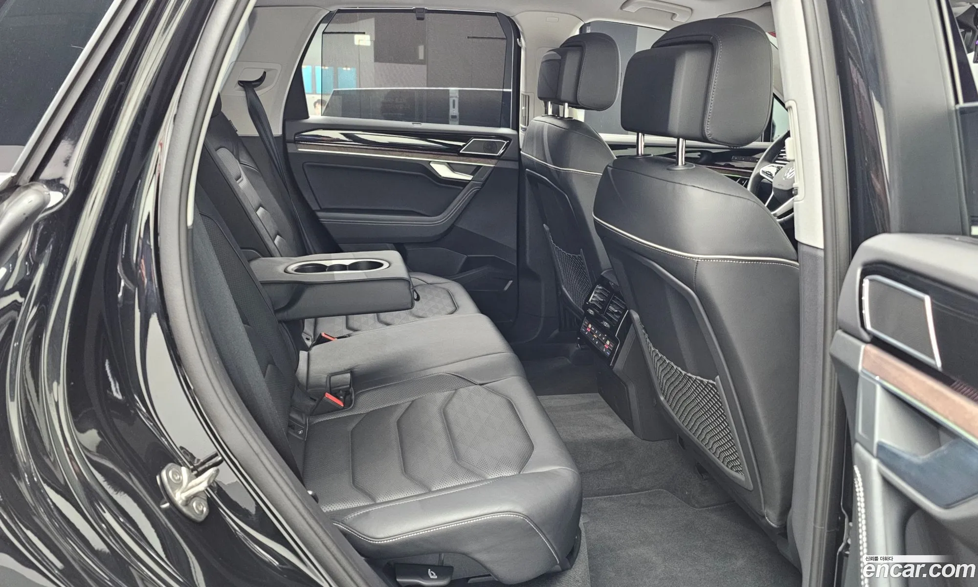 Volkswagen Touareg 2024 — 18