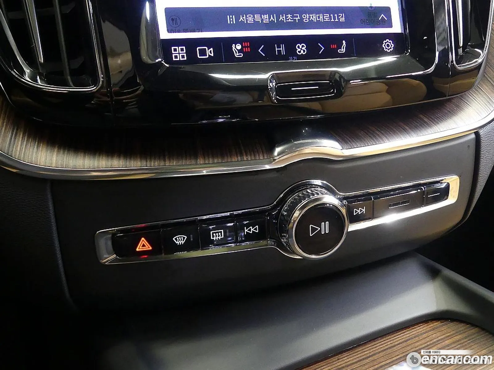 Volvo XC60 2022 — 18