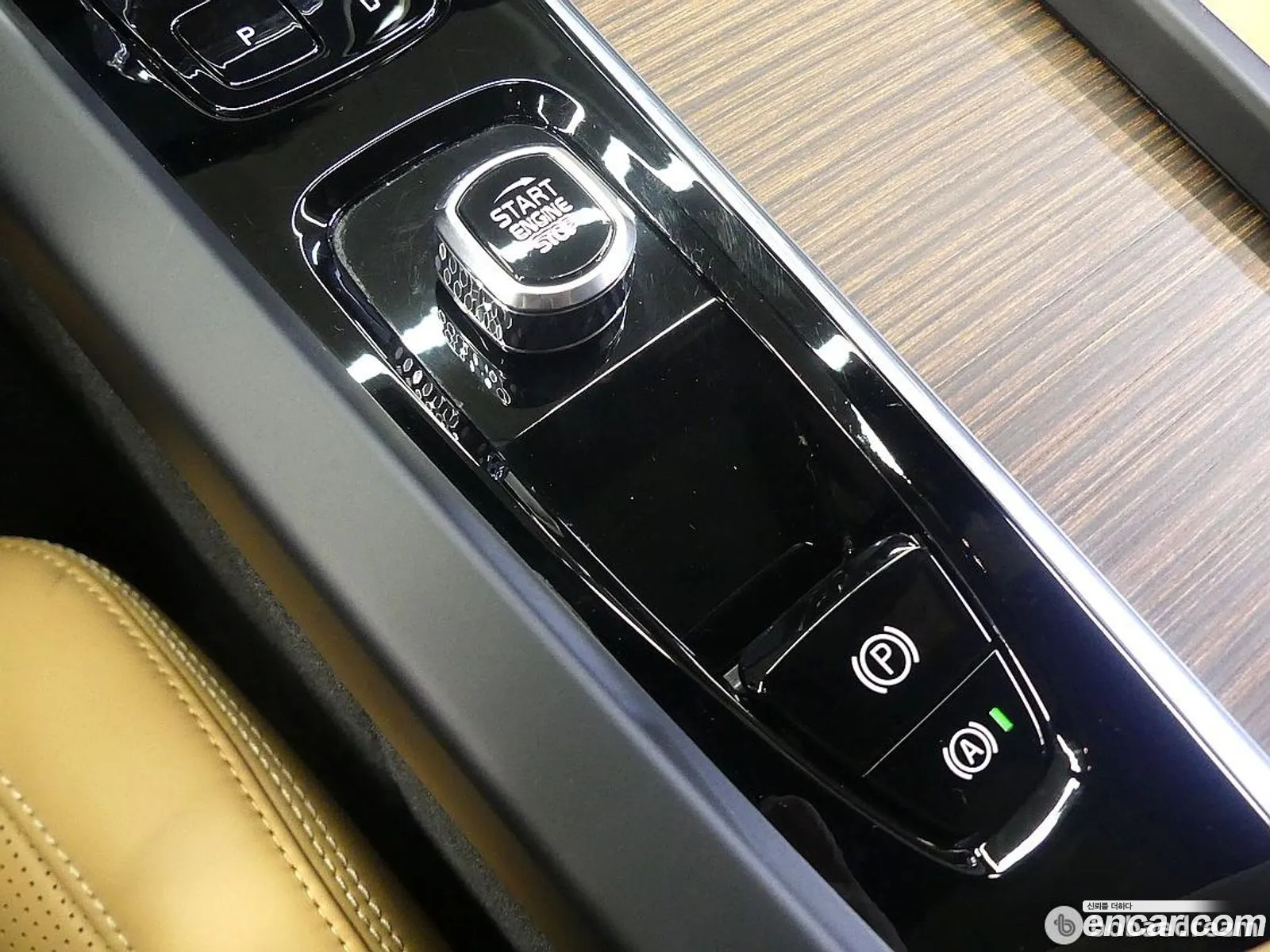 Volvo XC60 2022 — 12