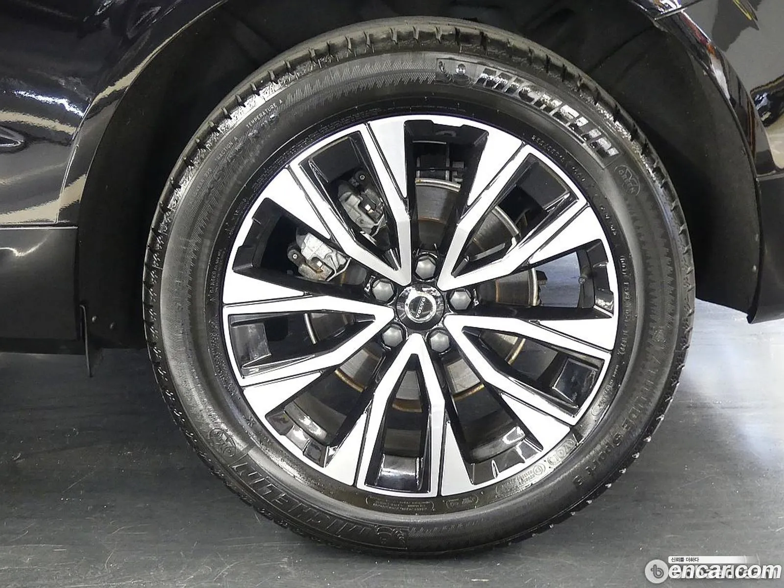 Volvo XC60 2022 — 15