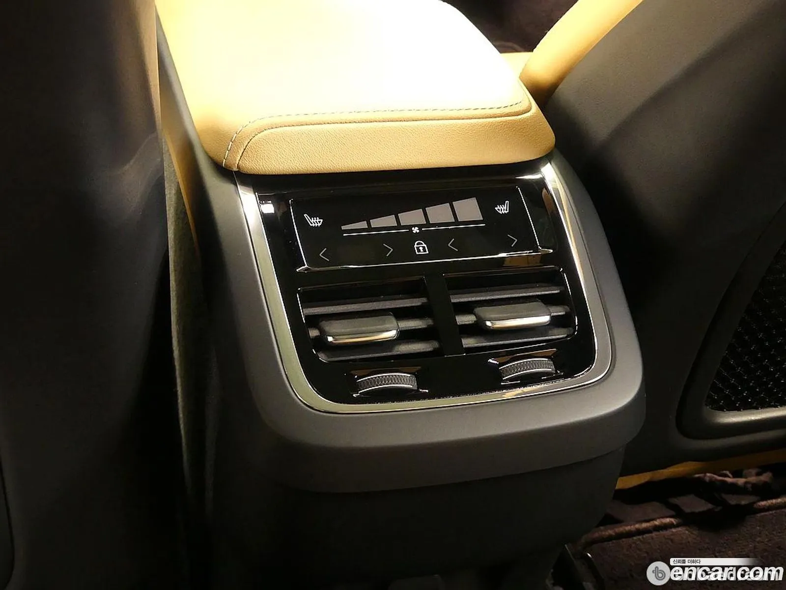 Volvo XC60 2022 — 20