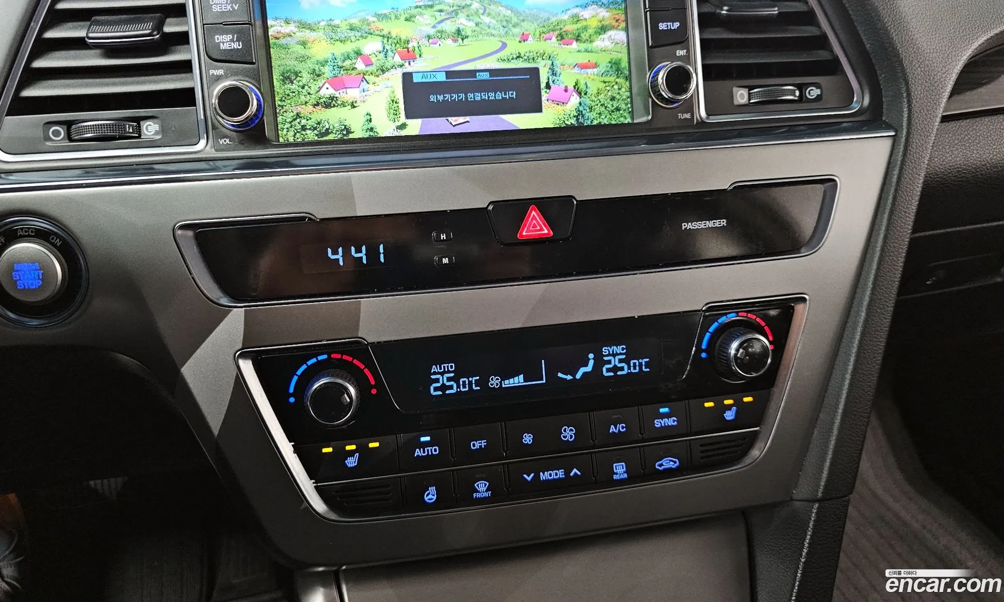 Hyundai LF Sonata 2014 — 10