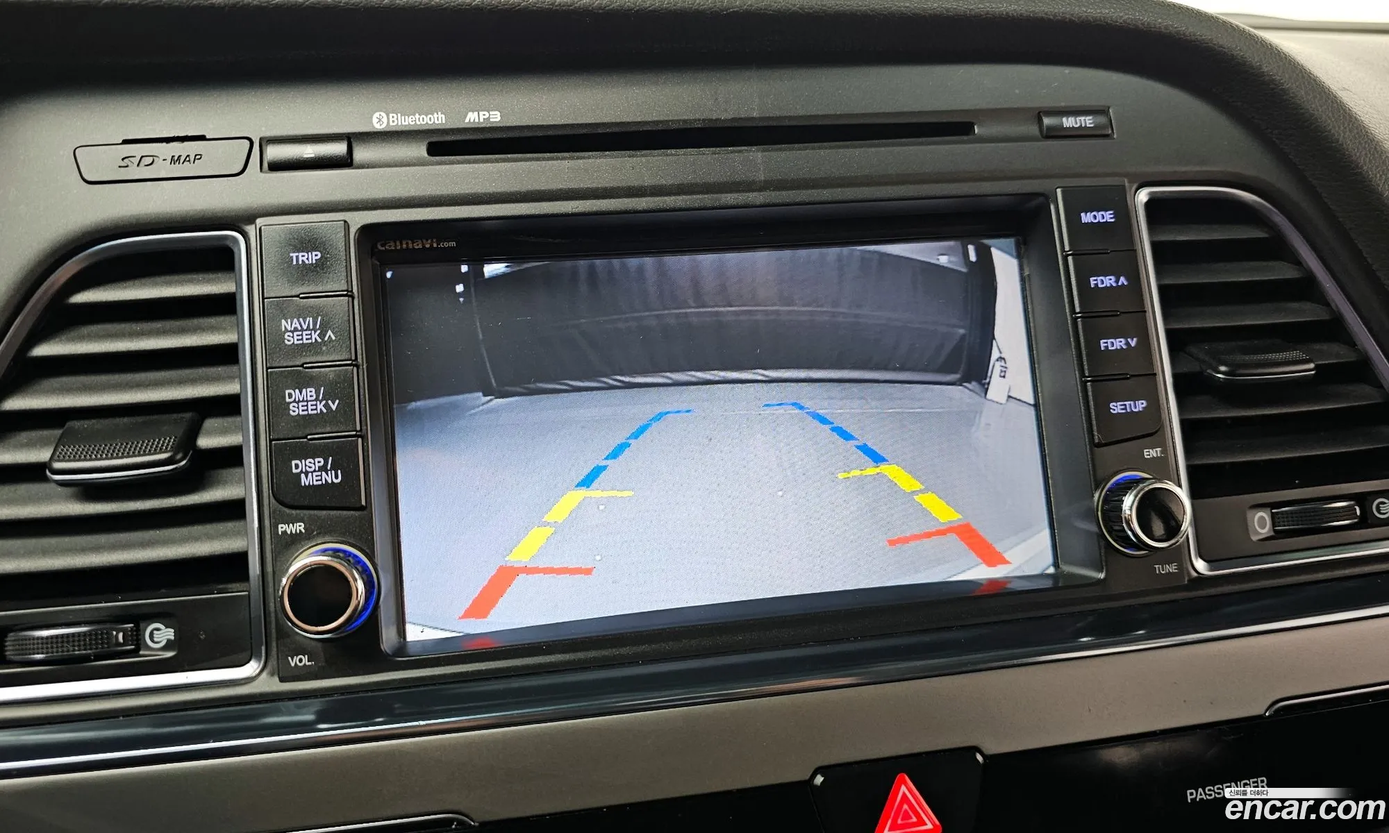 Hyundai LF Sonata 2014 — 11