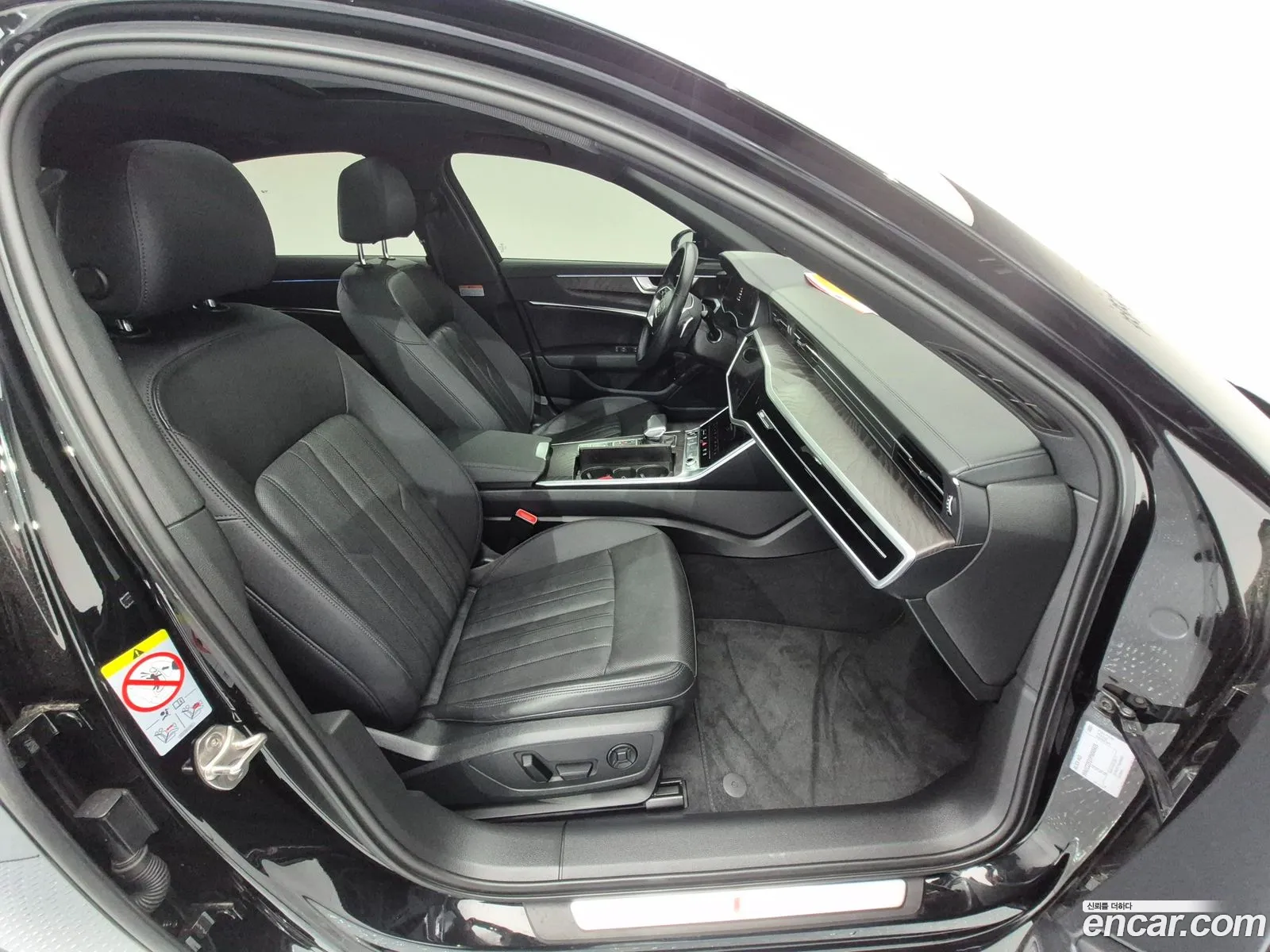Audi A6 2023 — 12