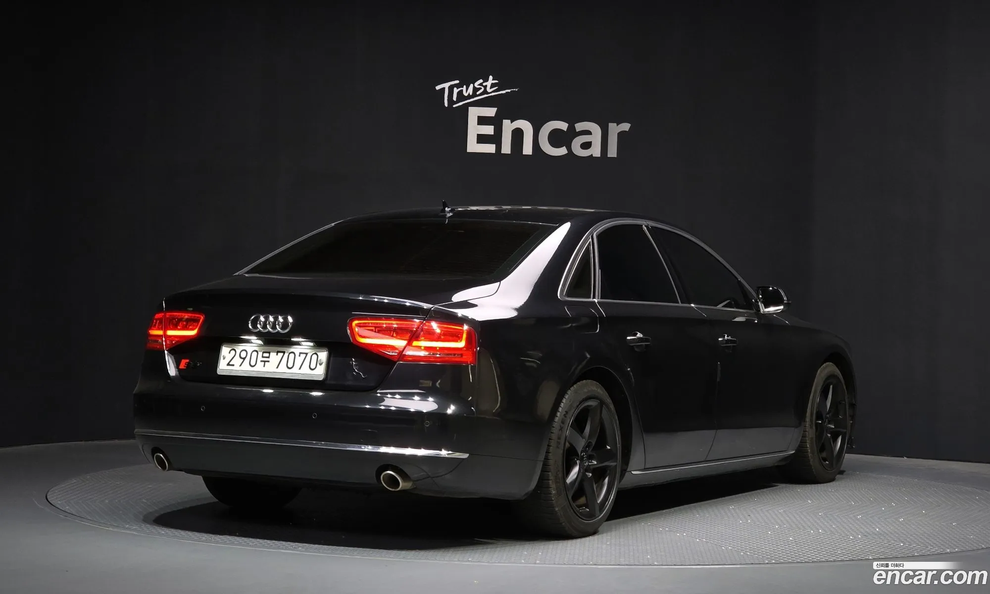 Audi A8 2011 — 6