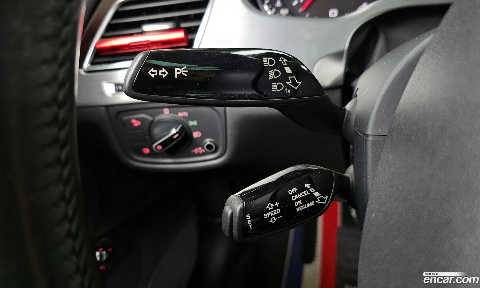 Audi A8 2011 — 18