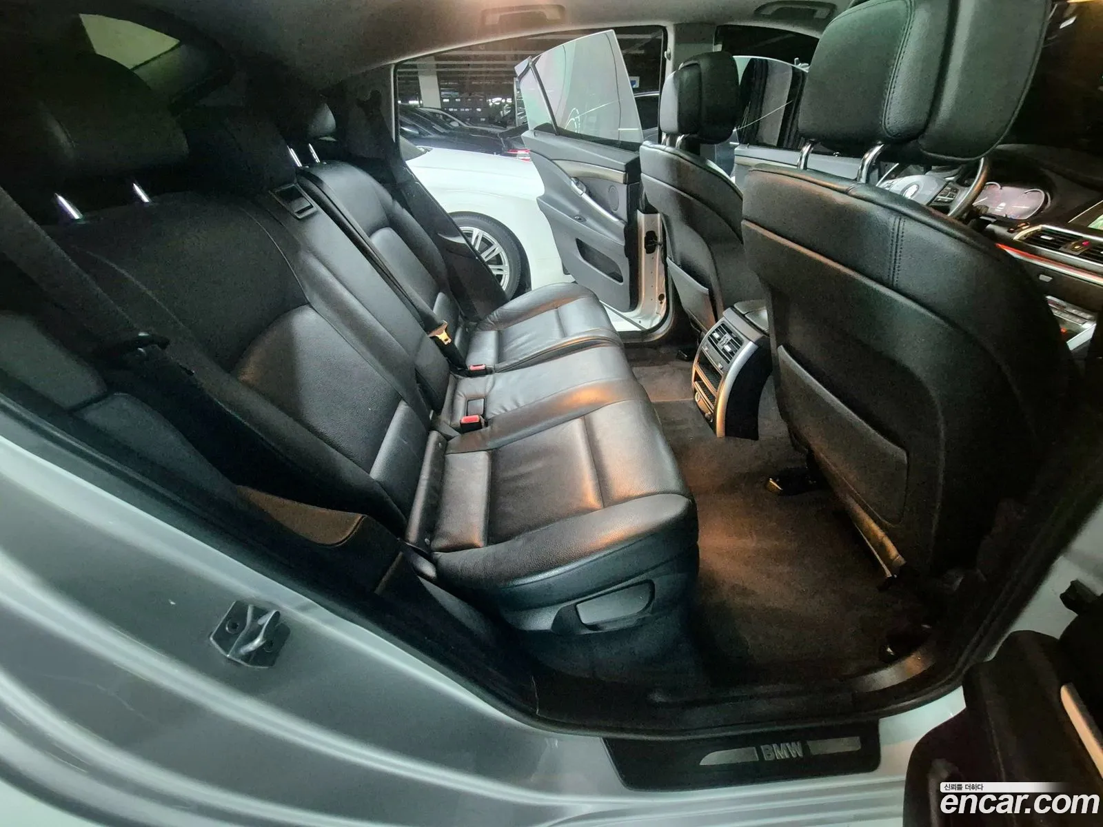 BMW 5 Series GT 2013 — 12