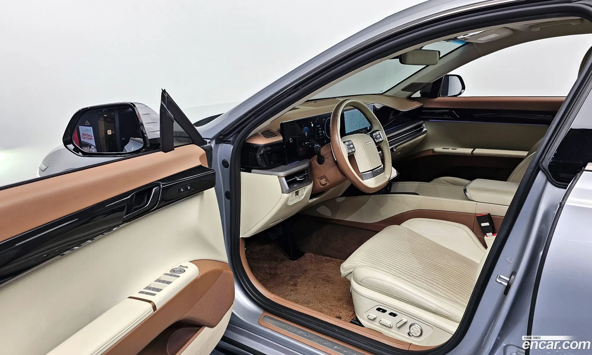 Hyundai Grandeur 2023 — 16
