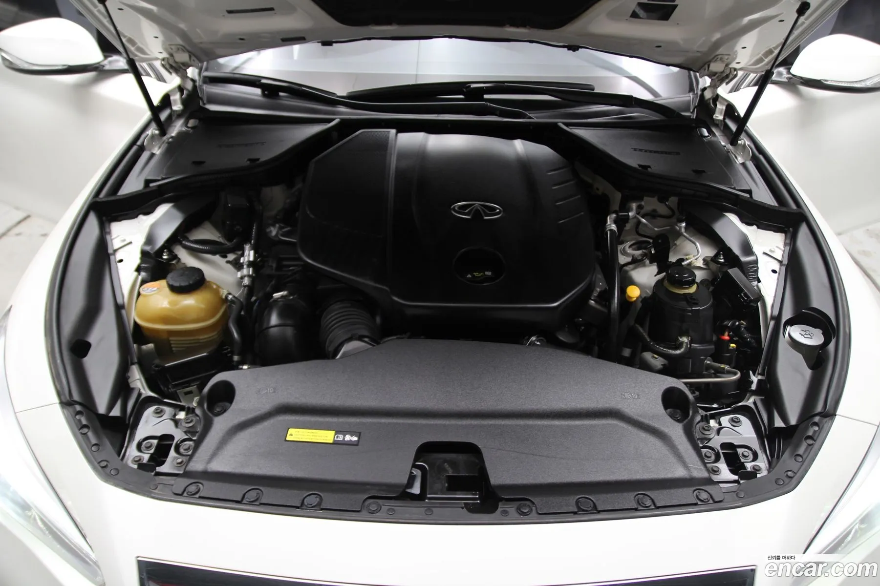 Infiniti Q50 2015 — 14