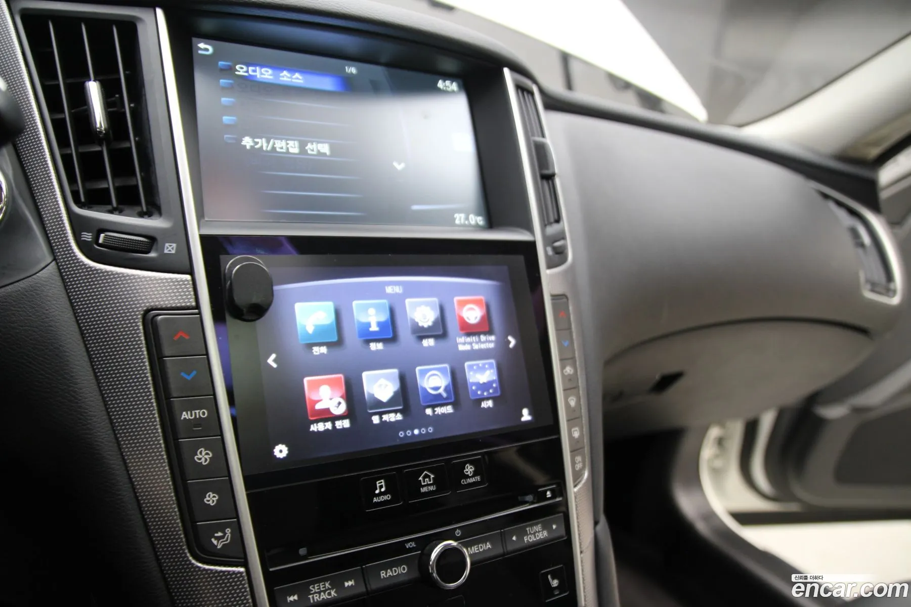 Infiniti Q50 2015 — 16