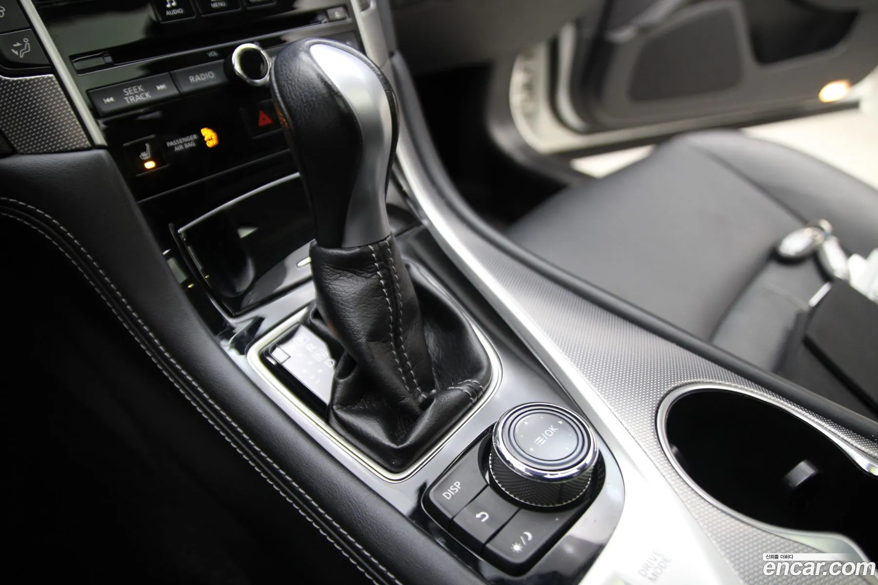Infiniti Q50 2015 — 12