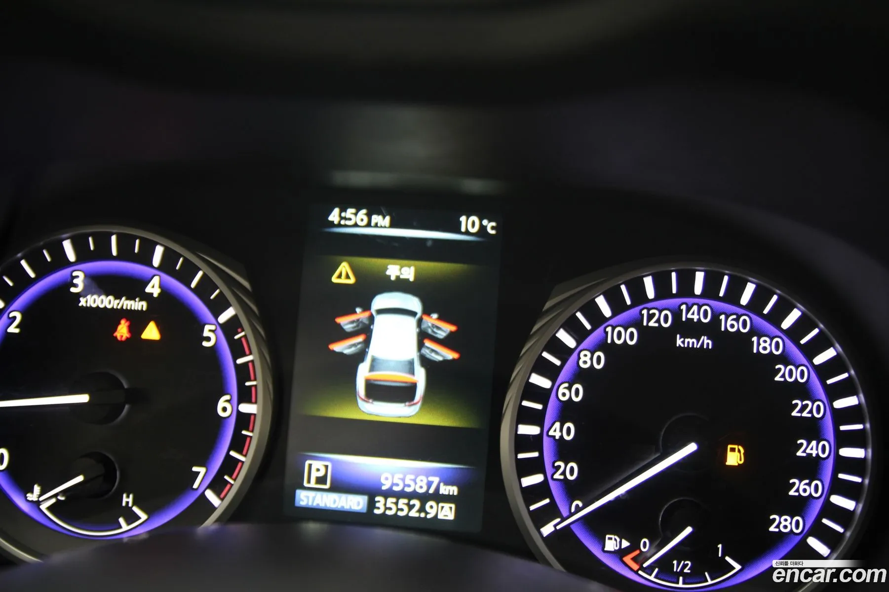 Infiniti Q50 2015 — 18