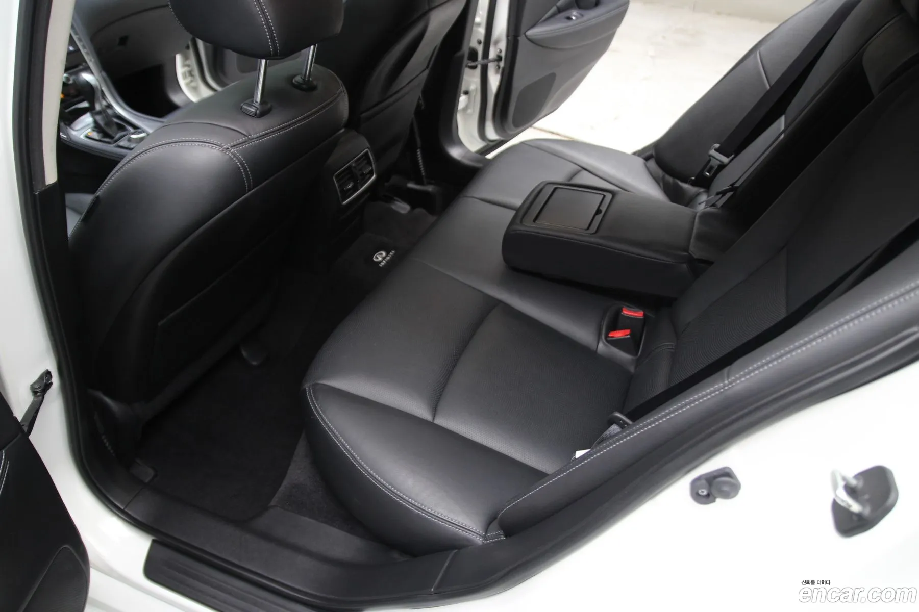 Infiniti Q50 2015 — 19