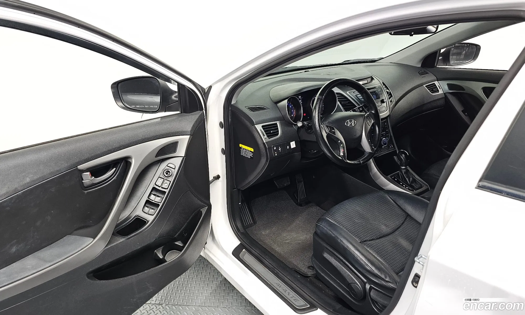 Hyundai Elantra 2014 — 3