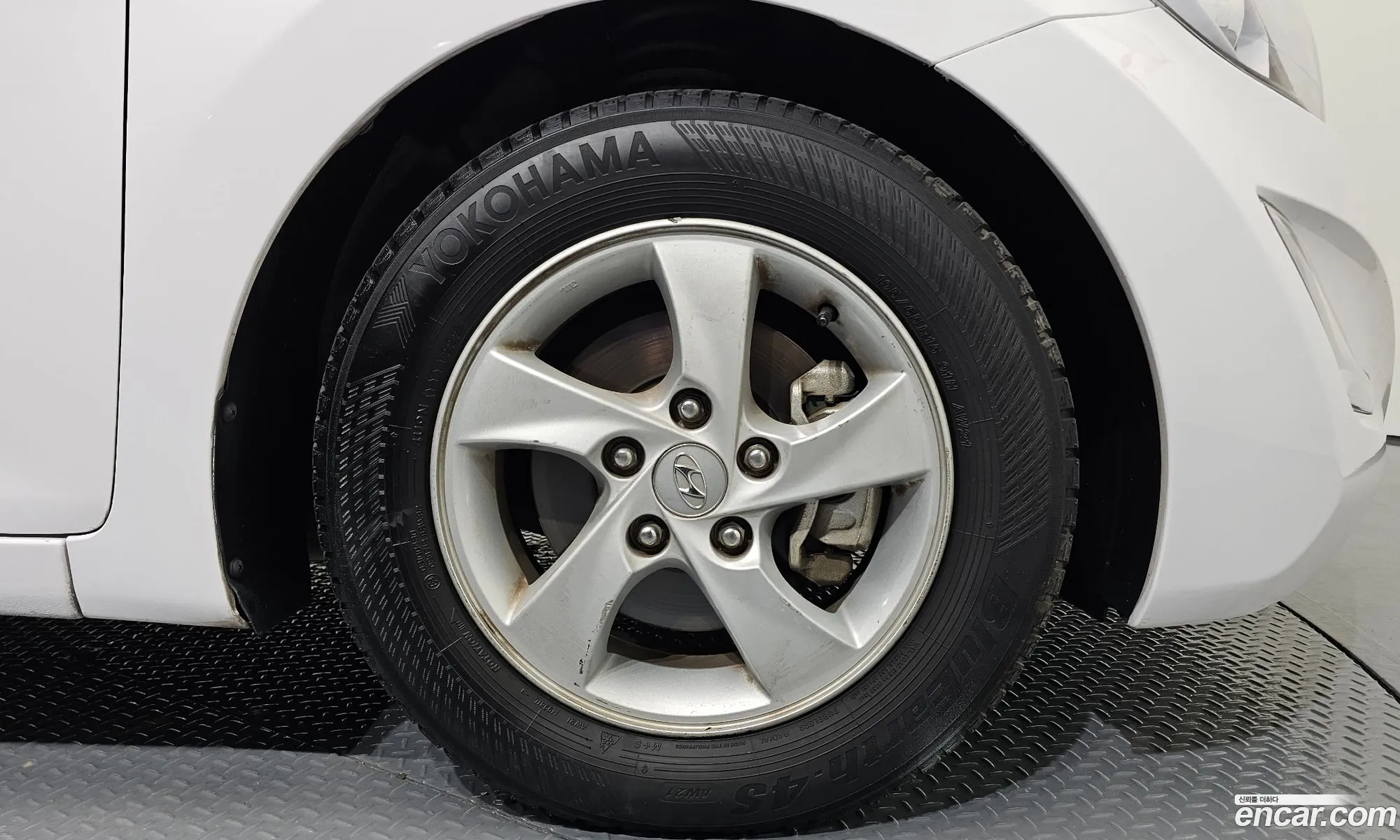Hyundai Elantra 2014 — 13