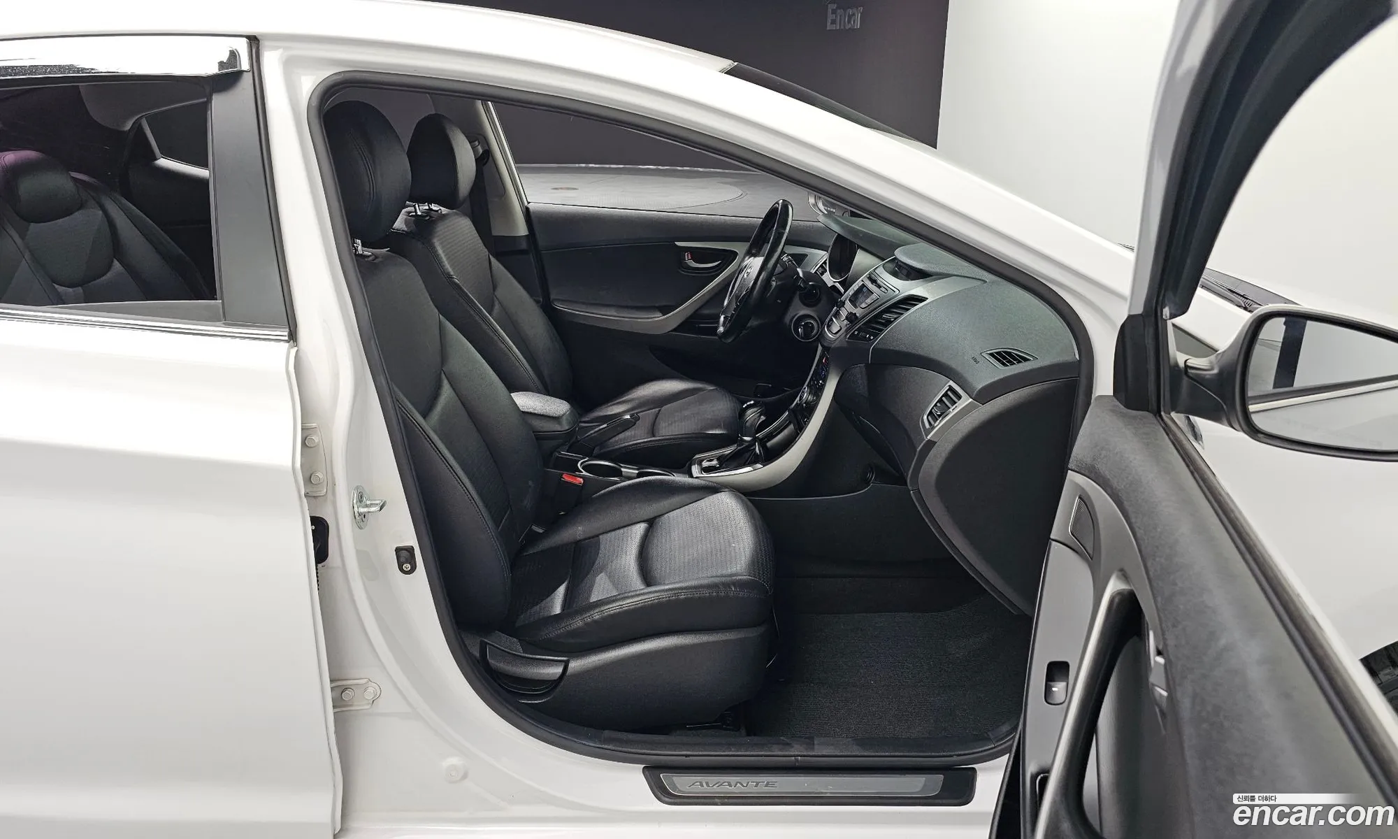 Hyundai Elantra 2014 — 11