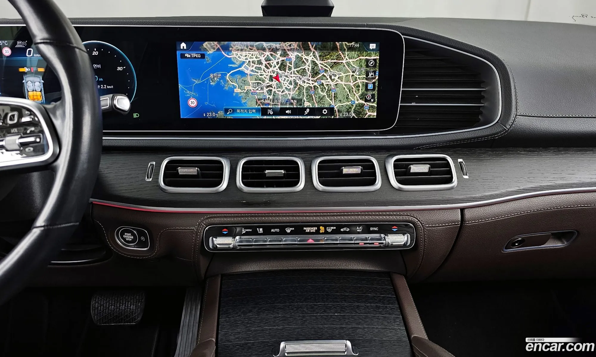 Mercedes-Benz GLE-Class W167 2023 — 18