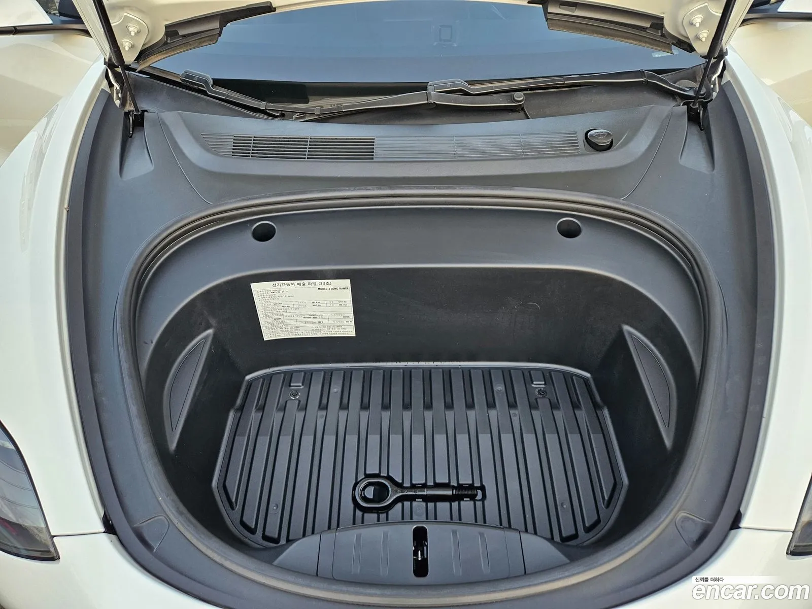 Tesla Model 3 2021 — 16