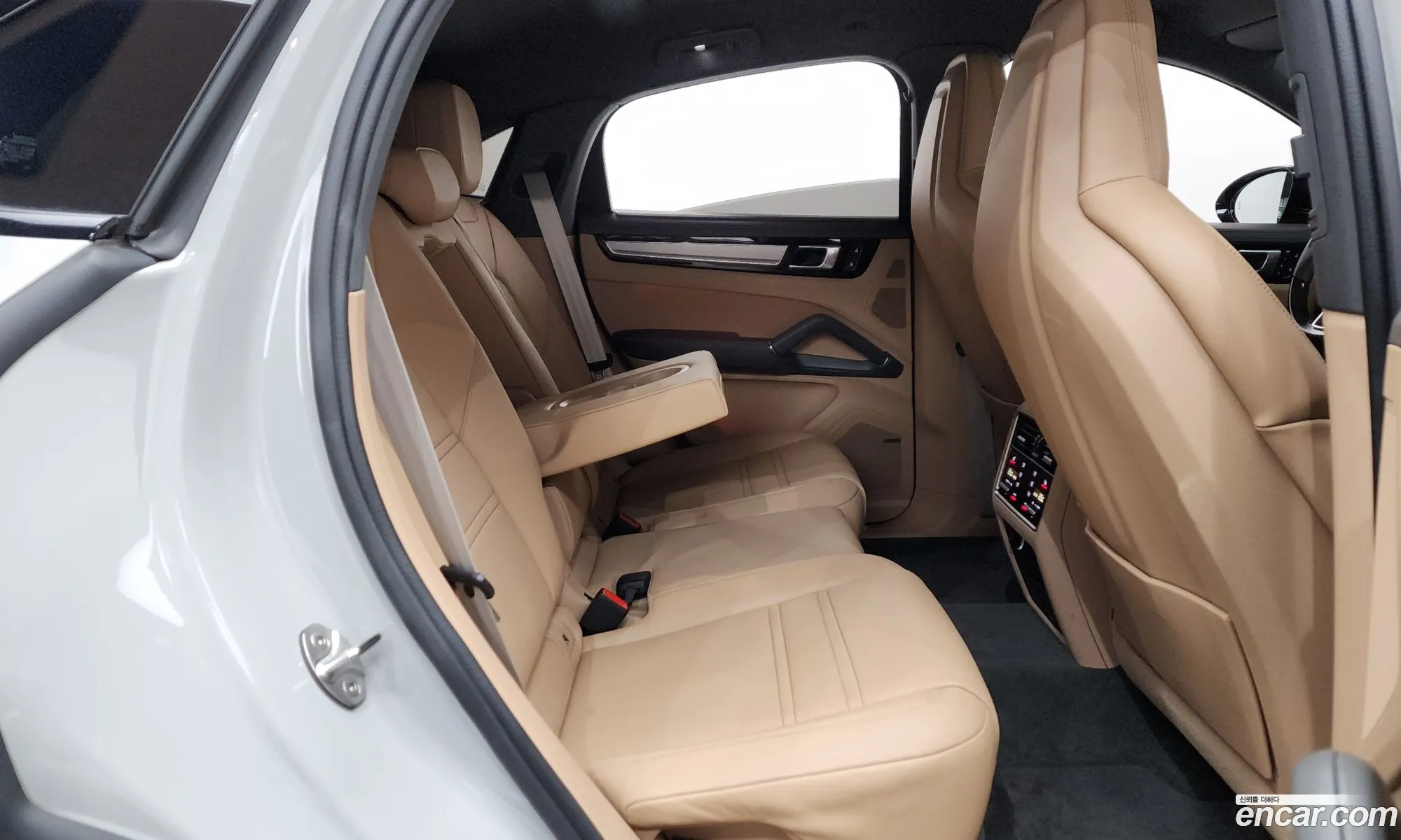 Porsche Cayenne 2022 — 8