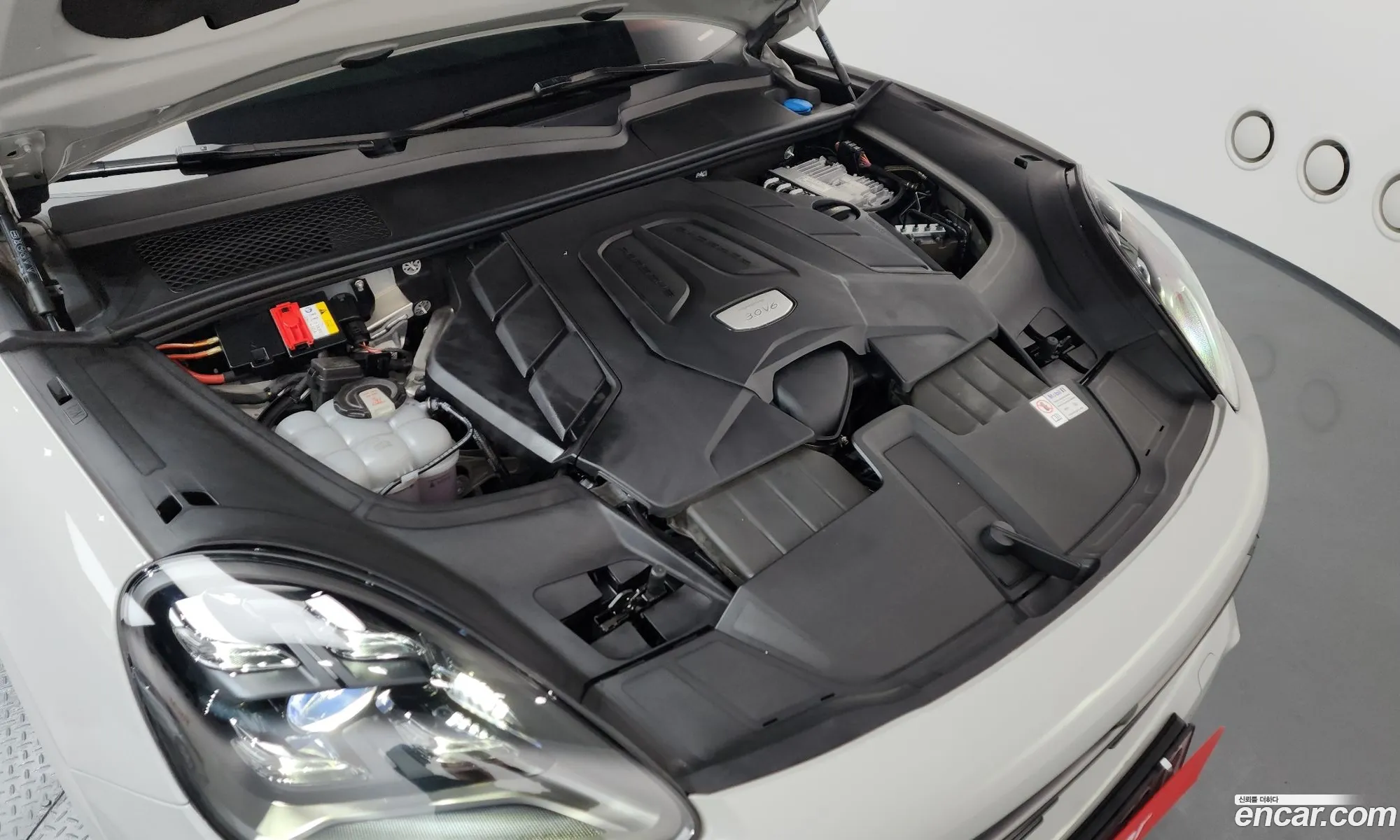 Porsche Cayenne 2022 — 14