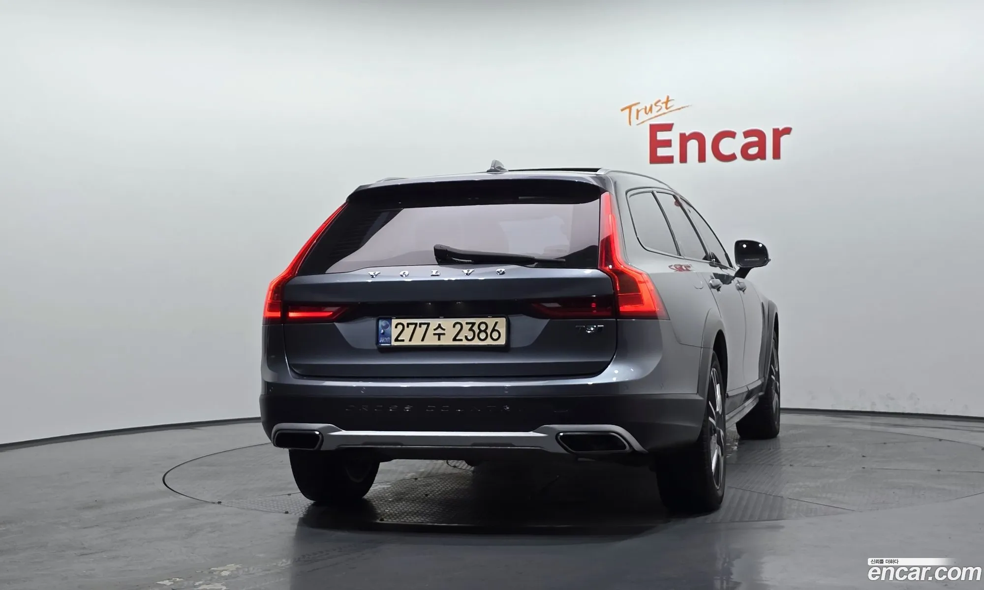 Volvo V90 Cross Country 2018 — 14