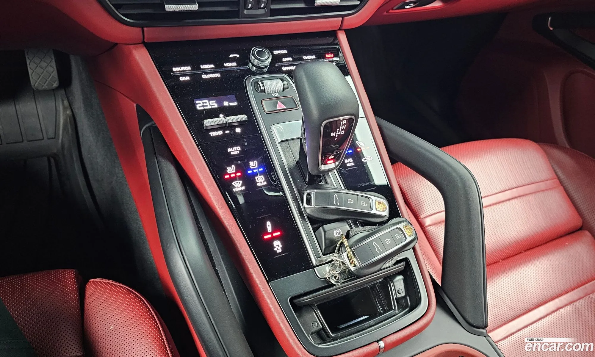 Porsche Cayenne 2021 — 12