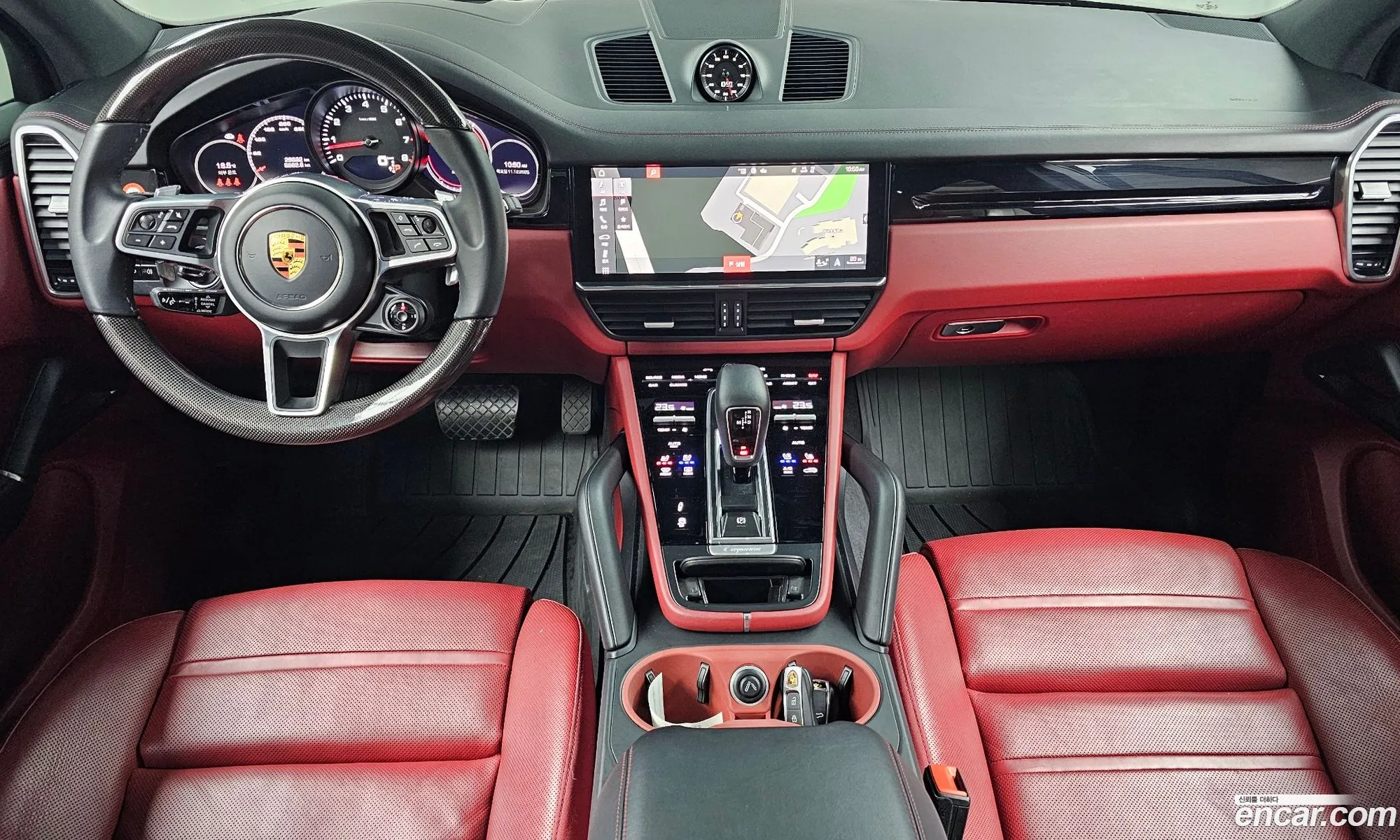 Porsche Cayenne 2021 — 17