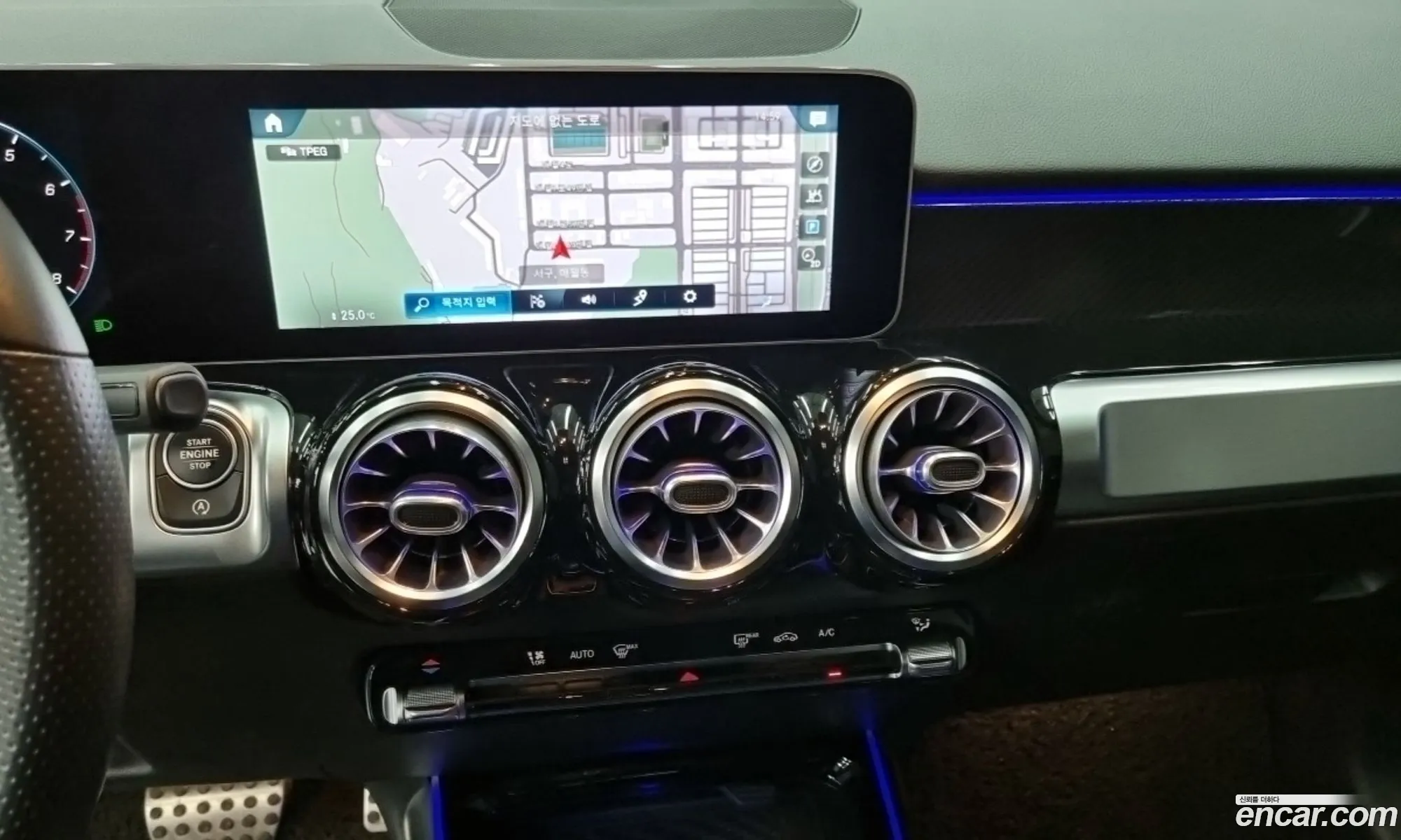 Mercedes-Benz GLB-Class X247 2020 — 10