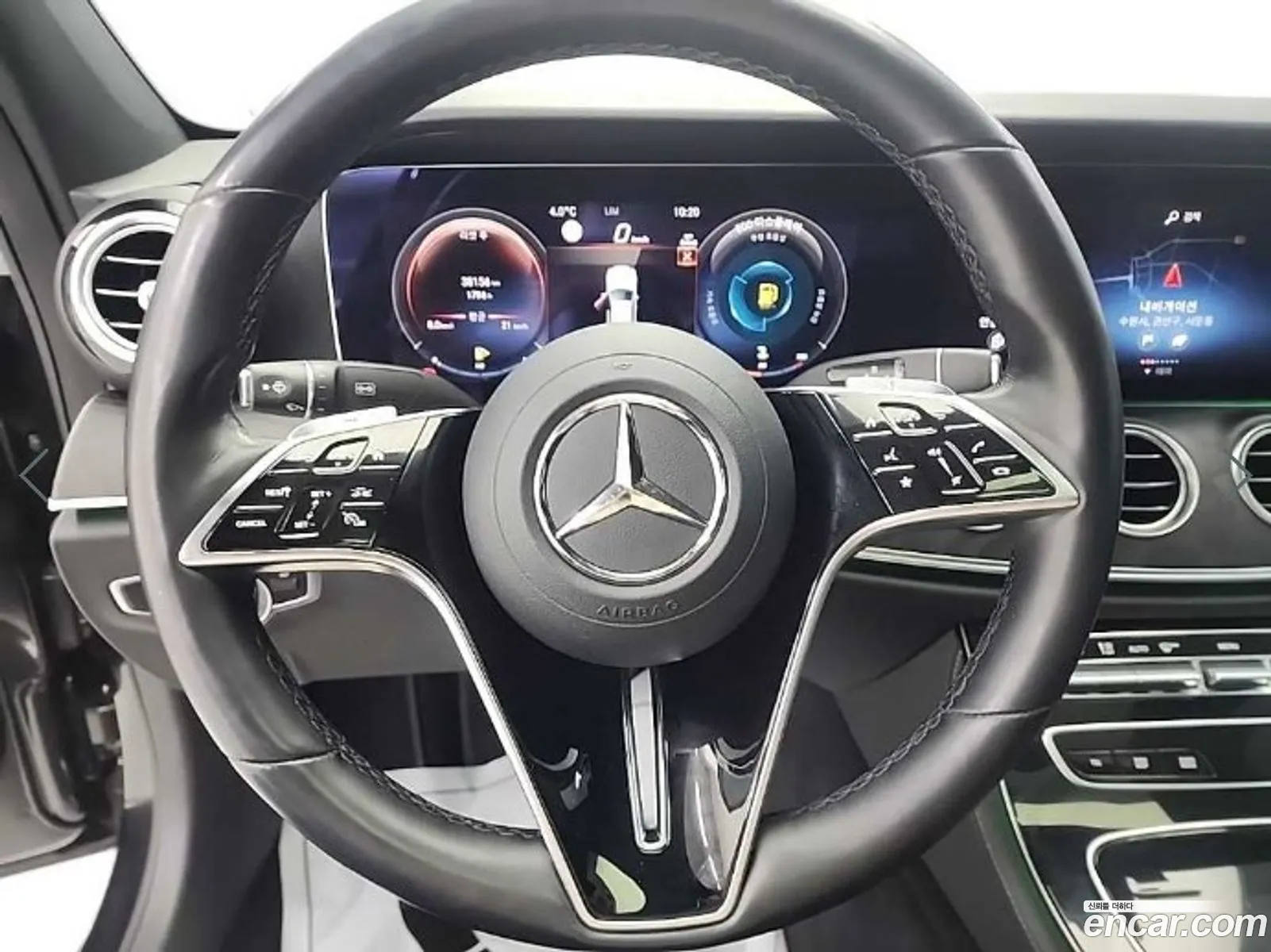 Mercedes-Benz E-Class W213 2022 — 18