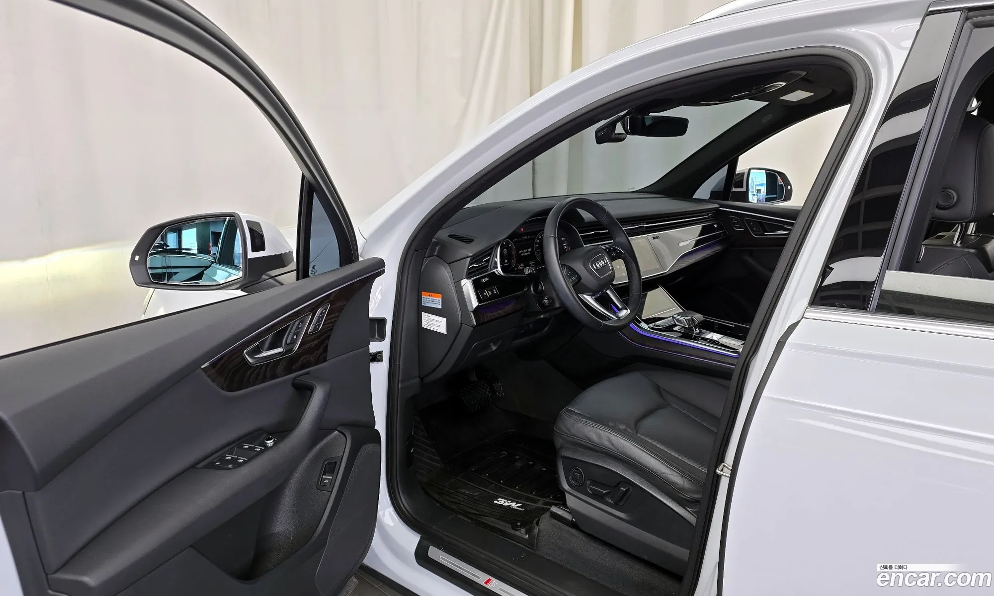 Audi Q7 2022 WAUZZZ4M4ND014477 — 4