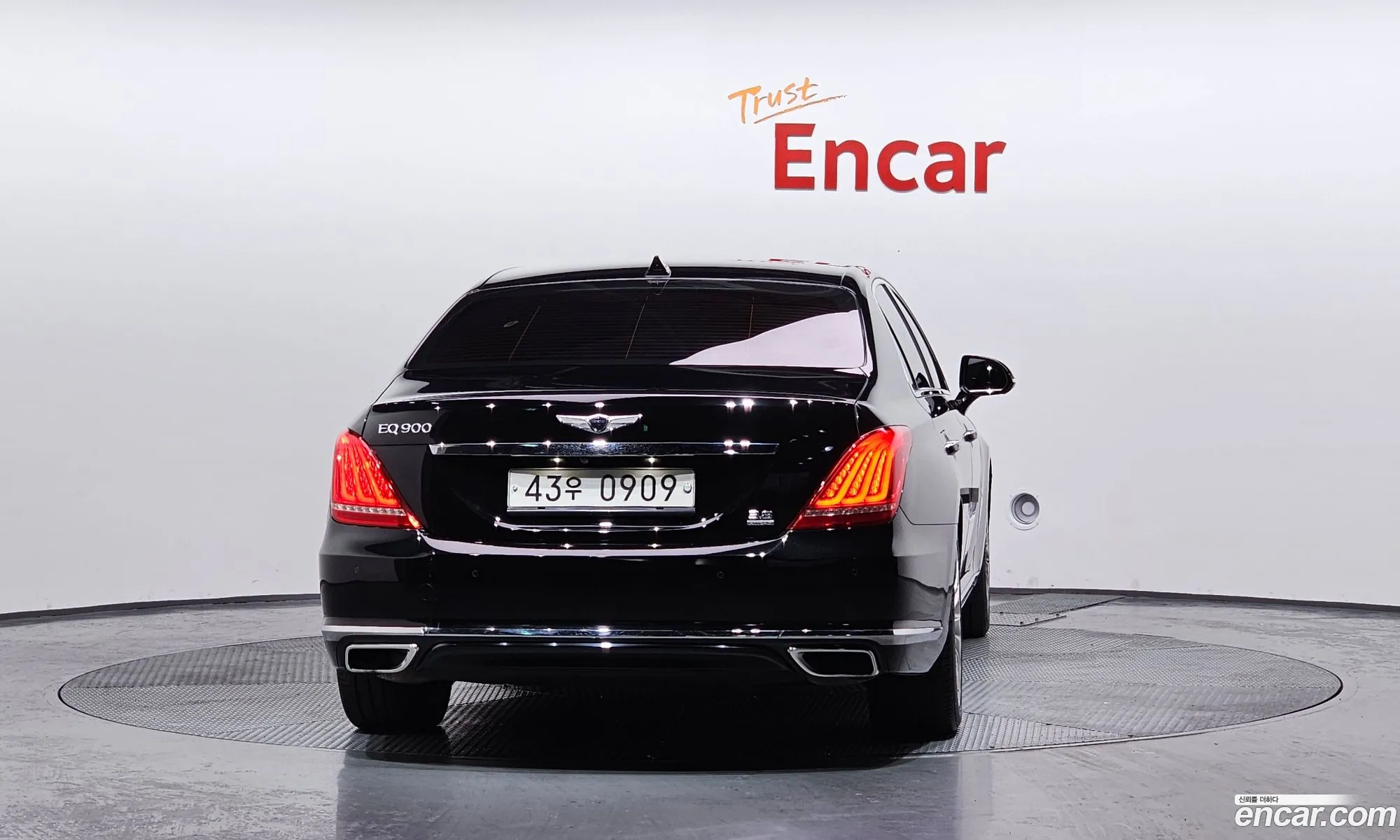 Genesis EQ900 2016 — 9